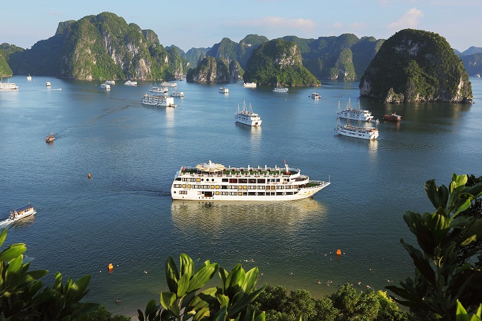 the unique charm of halong bay