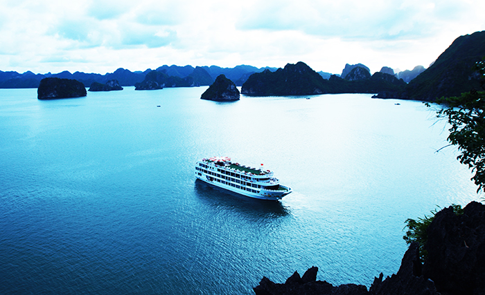 starlight cruises-halong luxury cruises